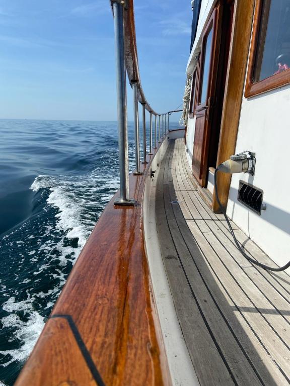 Blick vom Deck aufs Meer